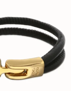 Pulsera de cuero con cierre dorado
