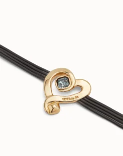 Pulsera de cuero con corazón bañado en oro 18k con cristal negro