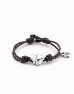 Pulsera de cuero con corazón bañada en plata de ley