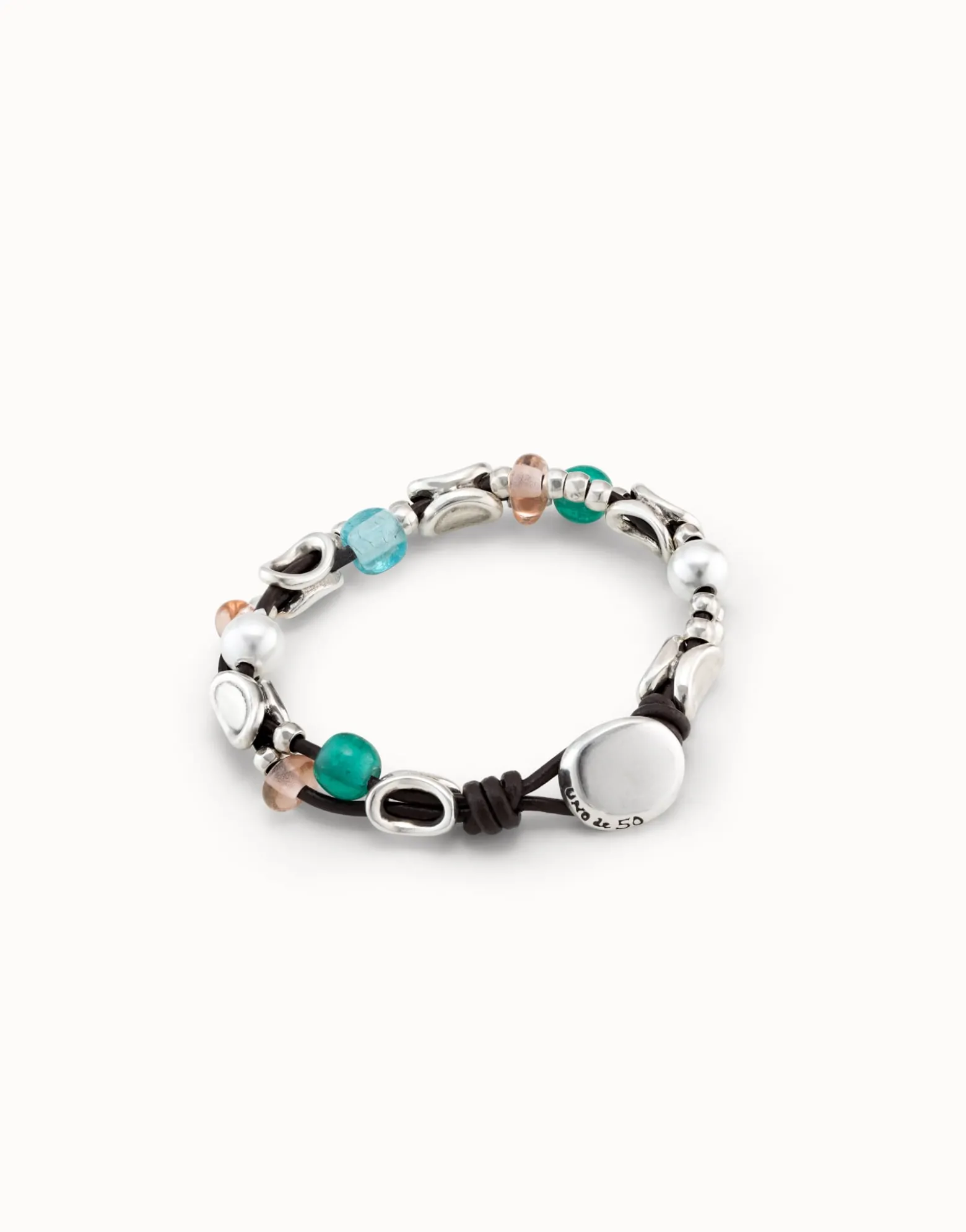 Pulsera de cuero con eslabones bañados en plata de ley y cristales artesales