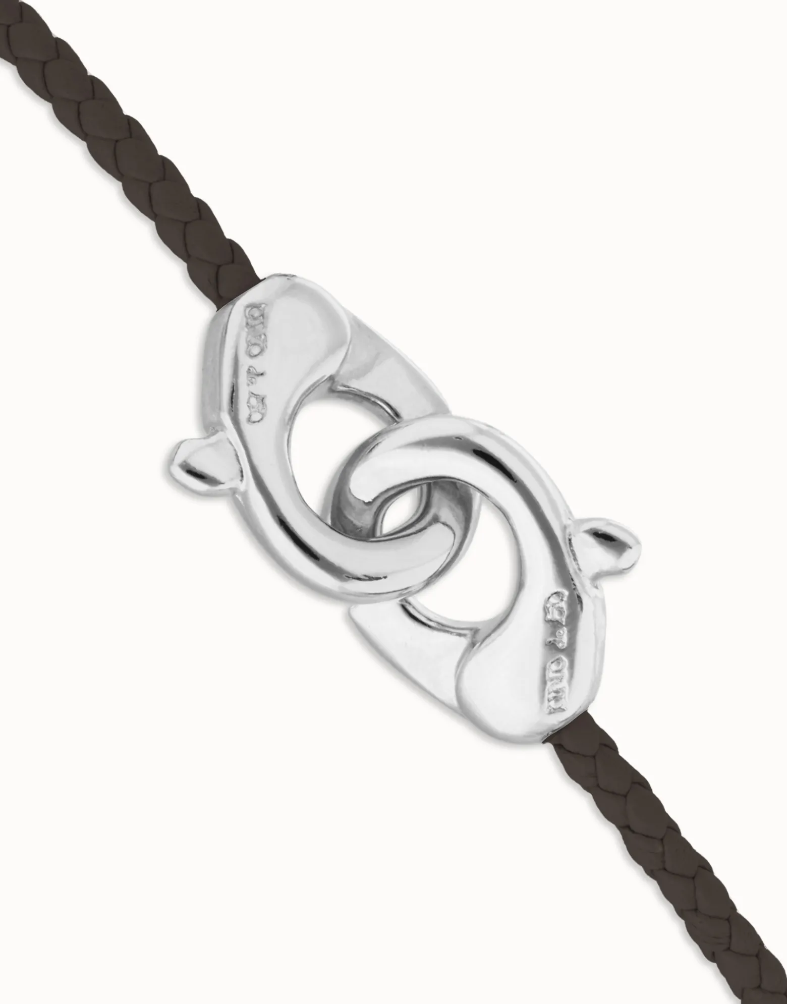 Pulsera de cuero marrón con mosquetón entrelazado en plata