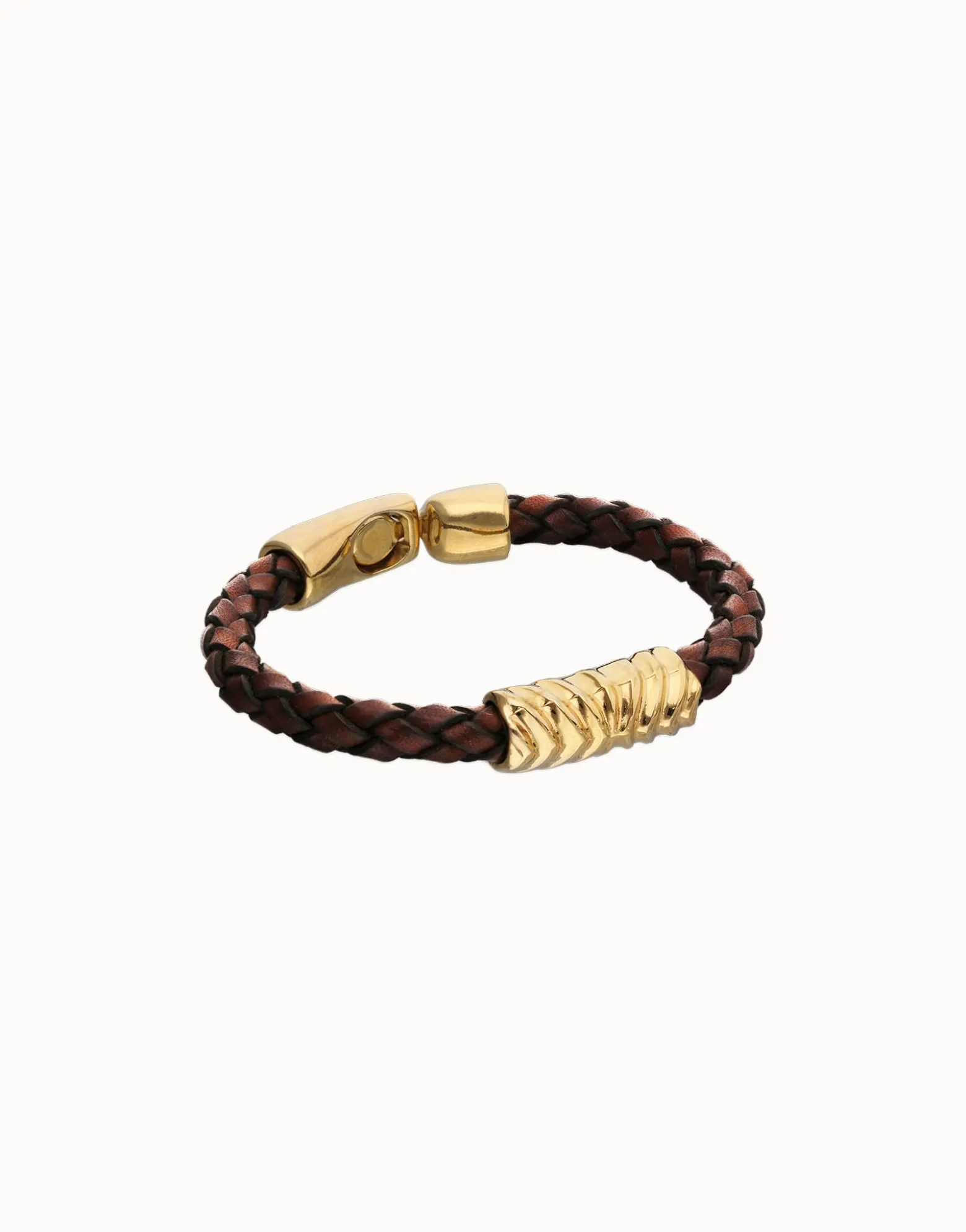 Pulsera de cuero trenzado marrón y detalle bañado en oro 18k