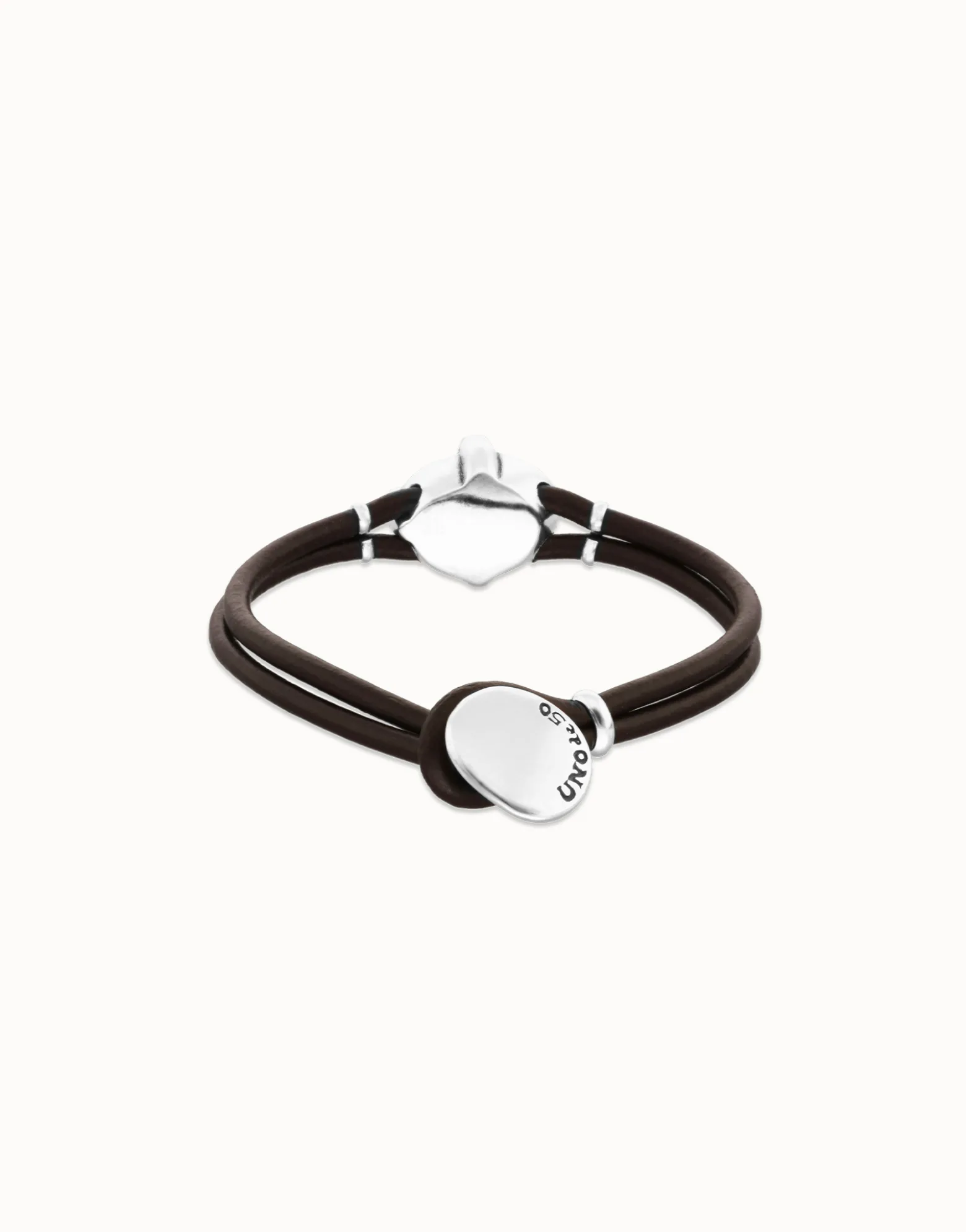 Pulsera de cuero y baño en plata con cristal facetado ovalado verde