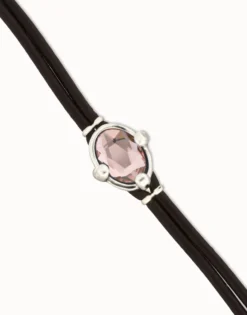 Pulsera de cuero y baño en plata con cristal facetado ovalado rosa