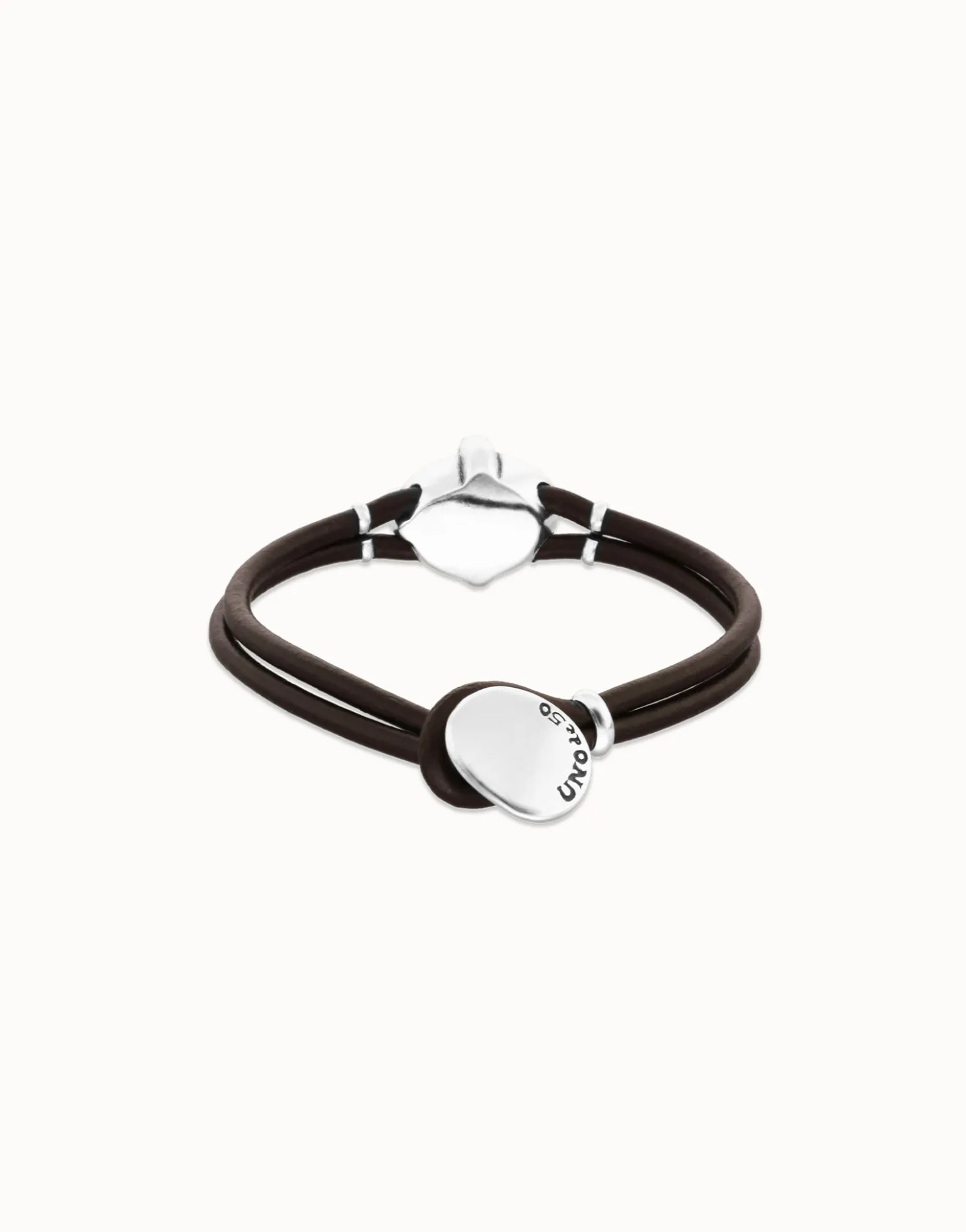Pulsera de cuero y baño en plata con cristal facetado ovalado rosa