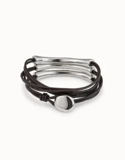 Pulsera de tres vueltas de cuero marrón y detalles bañados en plata de ley