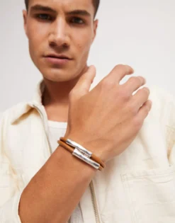 Pulsera doble cuero camel con dos tubos bañada en plata de ley