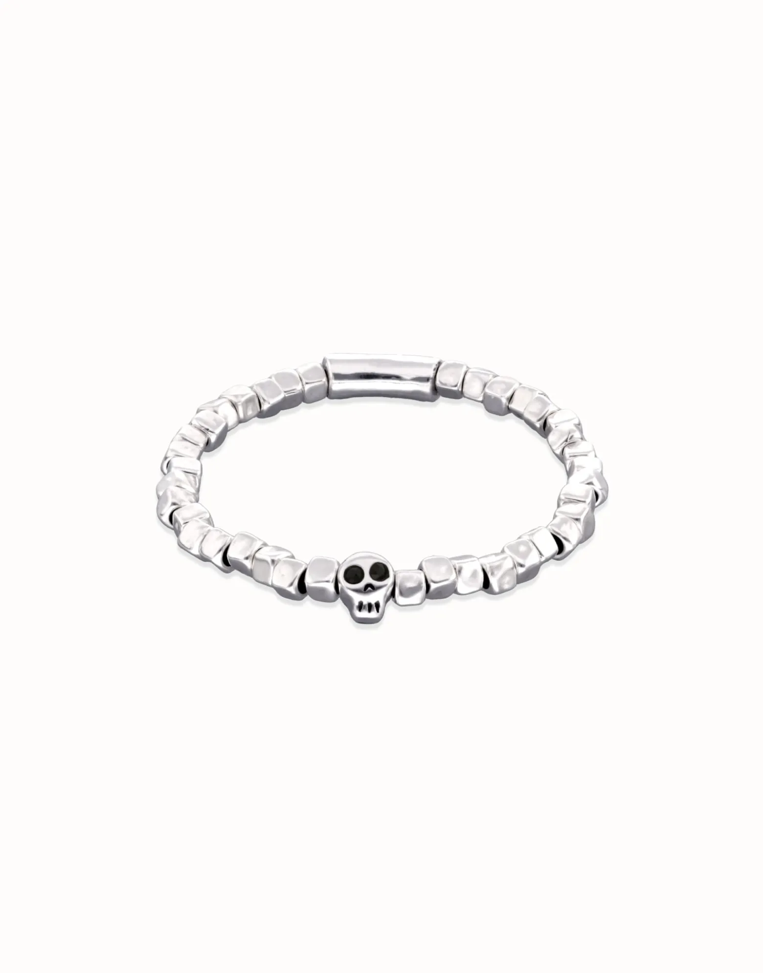 Pulsera elástica bañada en plata de ley con una calavera