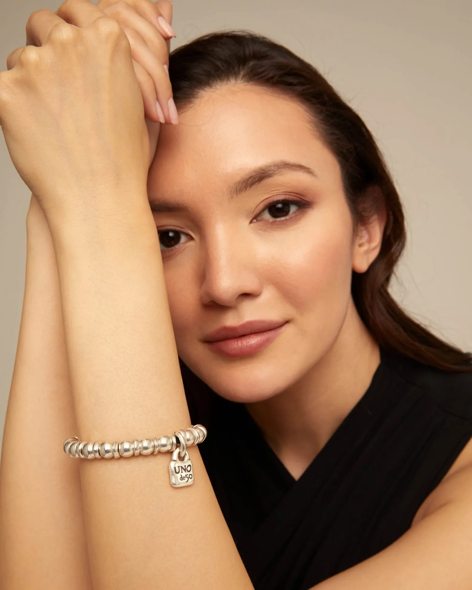 Pulsera elástica bañada en plata de ley