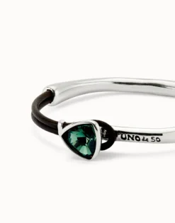 Pulsera fina bañada en plata de ley con cuero y cristal facetado verde