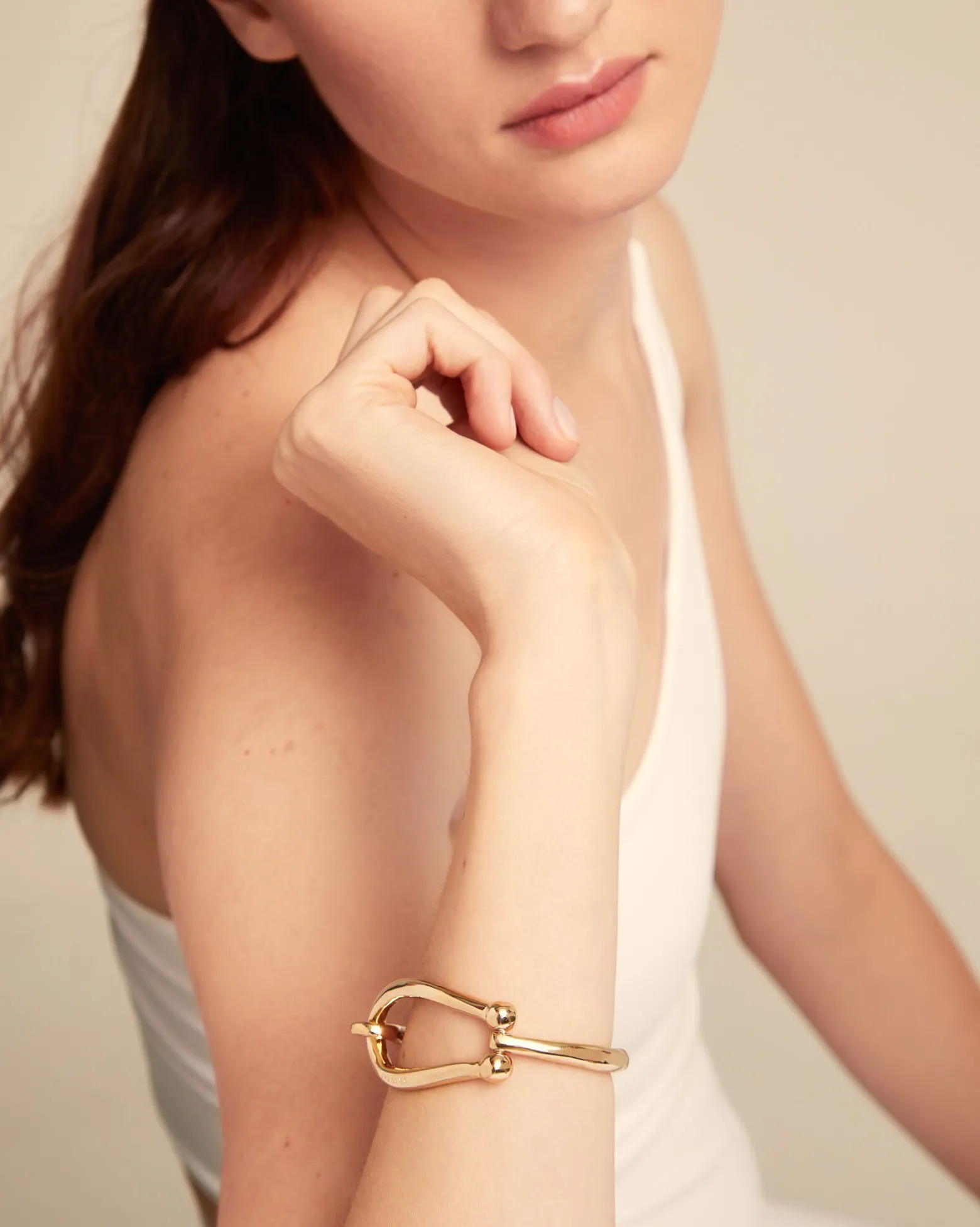 Pulsera rígida bañada en oro 18k eslabón grande y muelle interior