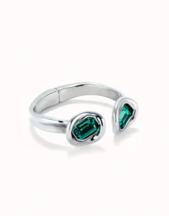 Pulsera rígida bañada en plata de ley y dos cristales verdes