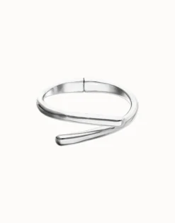 Pulsera rígida bañada en plata de ley con formas orgánicas entrelazadas