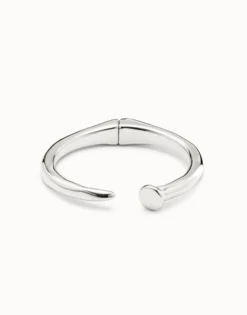 Pulsera rígida en plata de ley con forma de clavo