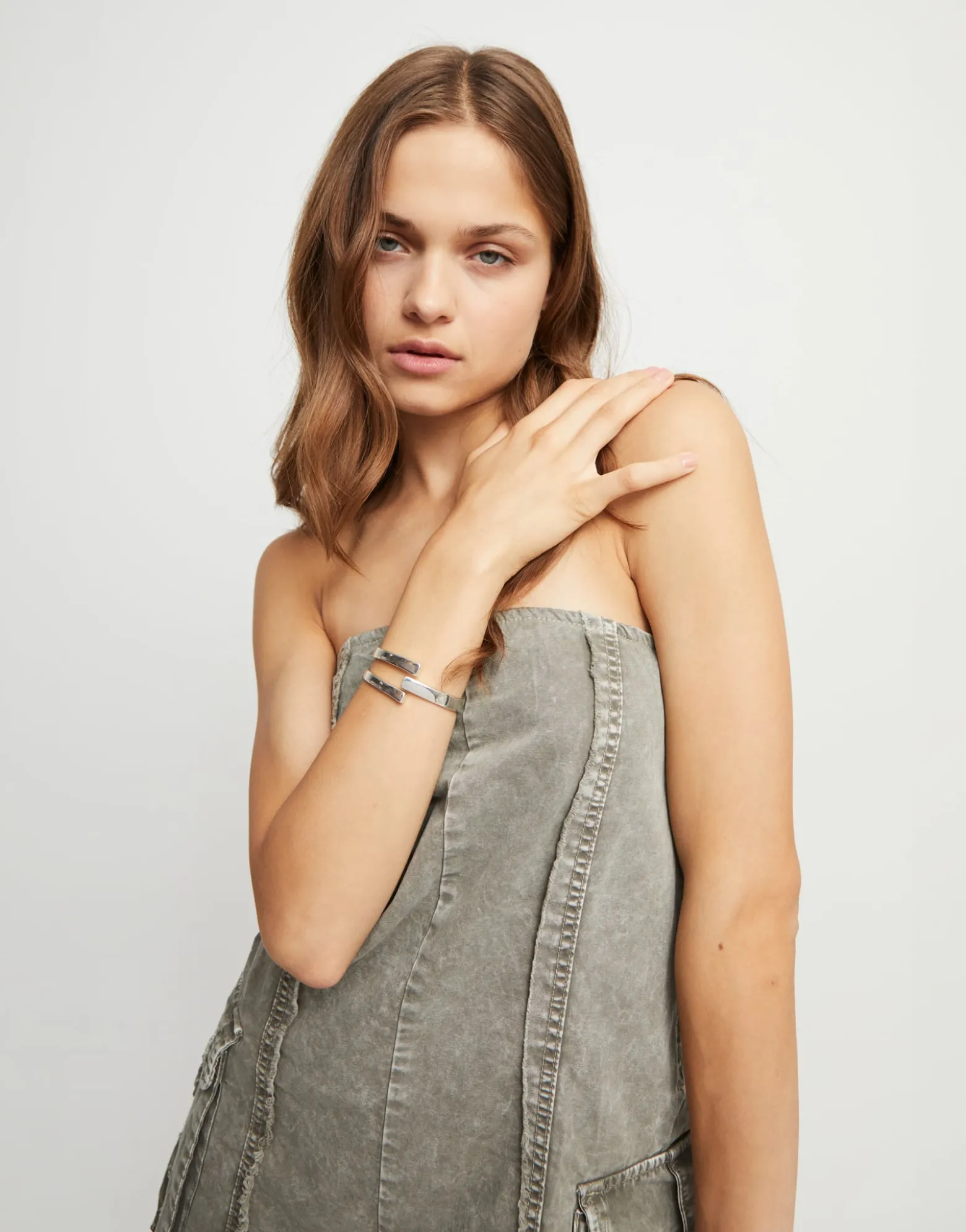 Pulsera rigida bañada en plata de ley