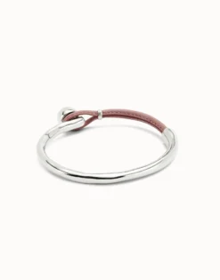 Pulsera semirígida bañada en plata de ley con cuero de color lila