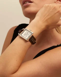 Reloj mujer con correa de cuero y bañado en plata de ley